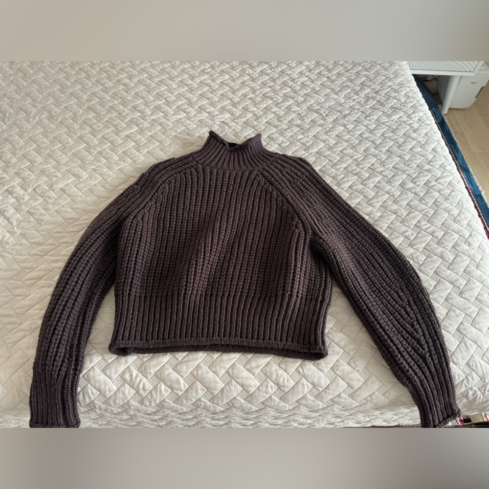 H&M sweater